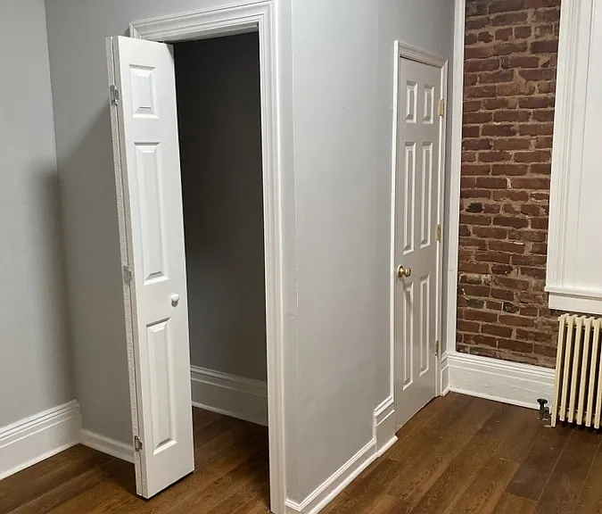 507 W Marshall St — Photo 18