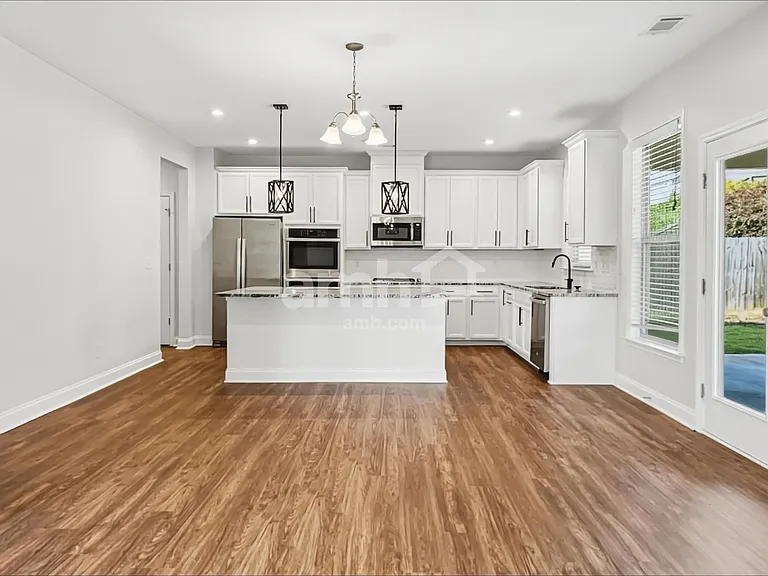 5935 Hart Way — Photo 5