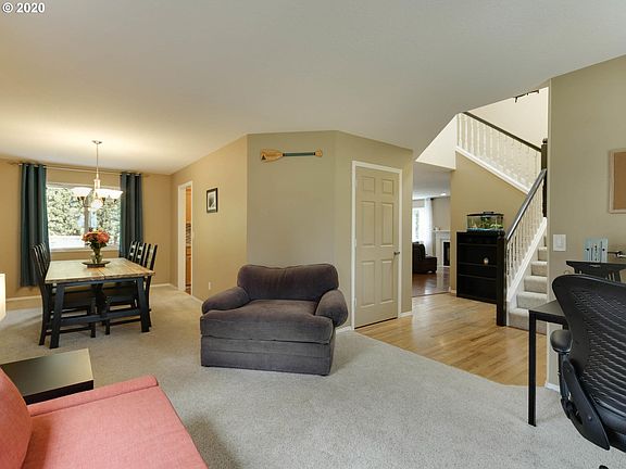 5th image of 321 NE Lenox St
