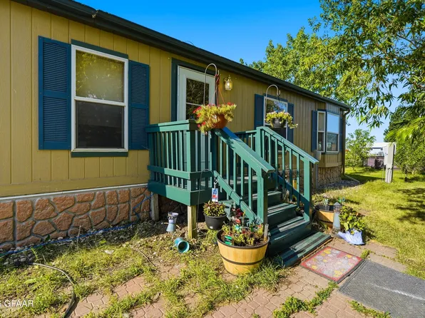 2245 Oak Ave NE, Emerado, ND 58228