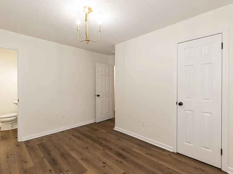 1322 Elm St — Photo 20