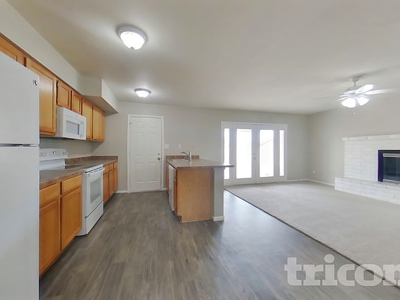 5th image of 3849 W Poinsettia Dr