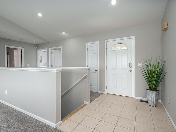 2nd image of 24464 Wren Ave