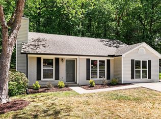 5801 Rocky Mount Ct, Charlotte, NC 28214