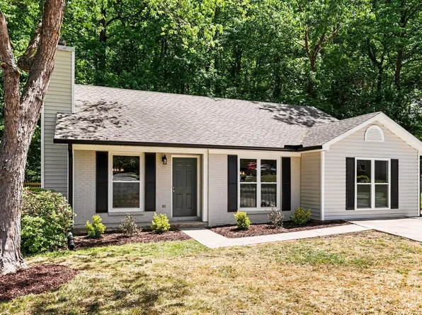 5801 Rocky Mount Ct, Charlotte, NC 28214
