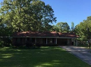 8243 Spring Lake Rd, Pine Bluff, AR 71603