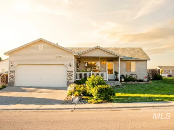 1188 Rockridge St, Mtn Home, ID 83647