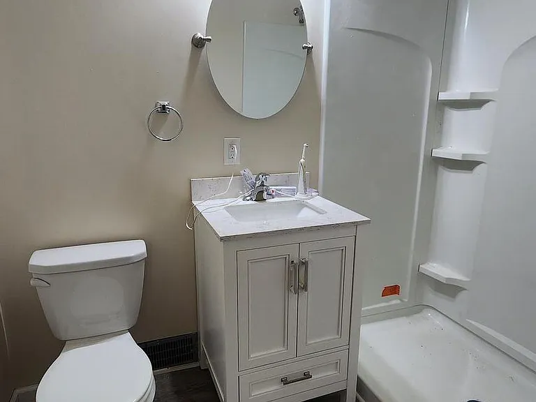 407 W High St — Photo 13