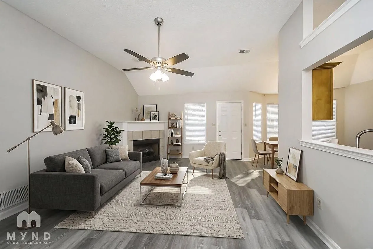 3 bed, 2.0 bath, 1484 sqft, $1,795 — Photo 2