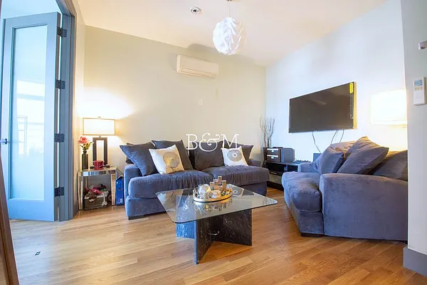 Rented by Brick&Mortar | media 40