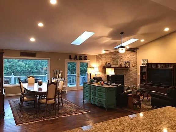 3rd image of 61 Flamingo Dr