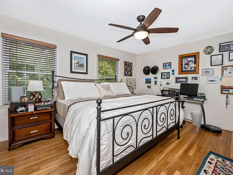 6402 Montrose Rd — Photo 22