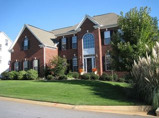 100 Pond Terrace Ln, Simpsonville, SC 29681