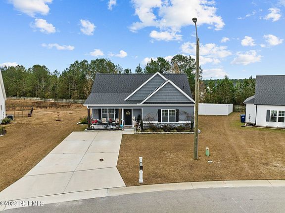 2nd image of 1512 Penncross Drive
