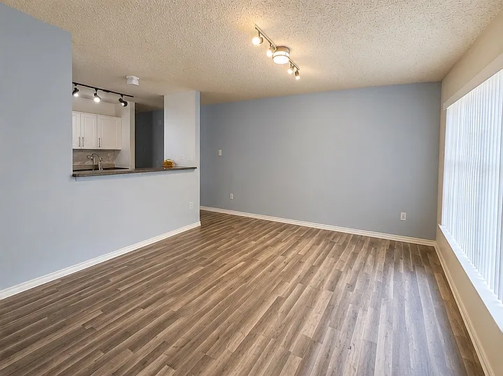 7723 Apple Grn — Photo 4