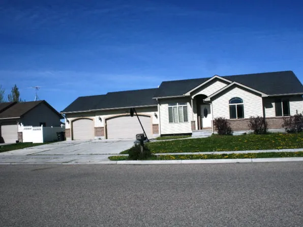 5178 S Thunder Dr, Ammon, ID 83406