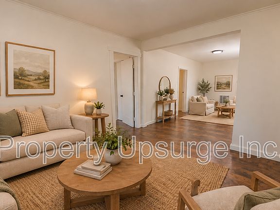 4th image of 1042 W Court Aly