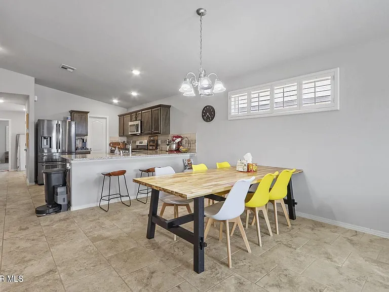 3917 Desert Dunes Dr — Photo 12