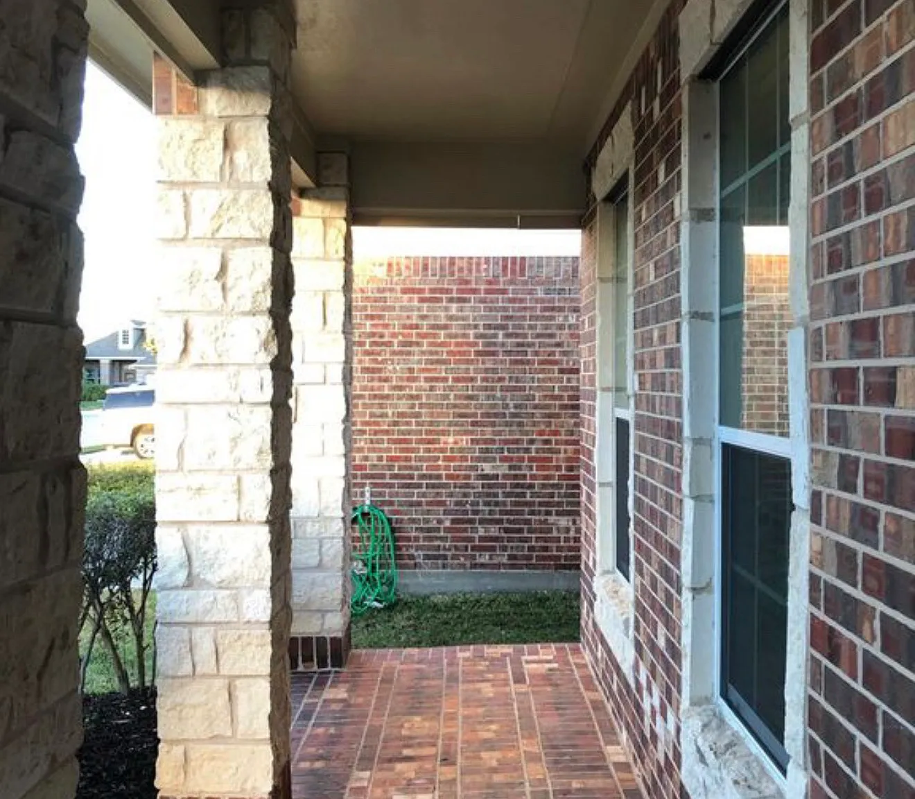 5 bed, 3.5 bath, 3072 sqft, $4,099 — Photo 4
