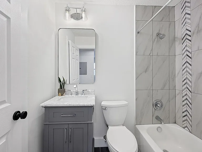 539 Hale Ave #1 — Photo 8