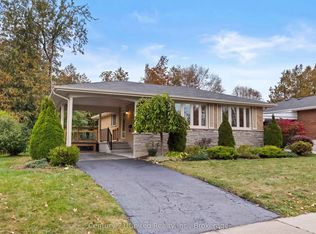1203 Royal Dr, Peterborough, ON K9H 6R3