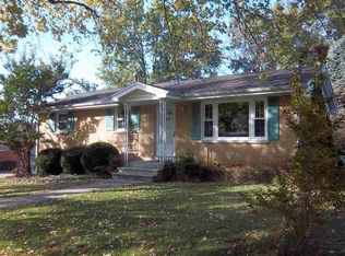 4926 Cunningham Dr, Evansville, IN 47711
