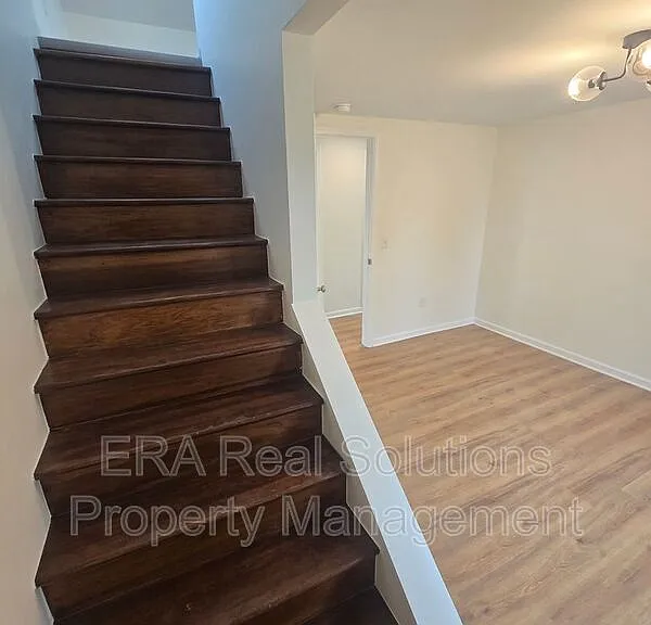 1536 E Weber Rd — Photo 22