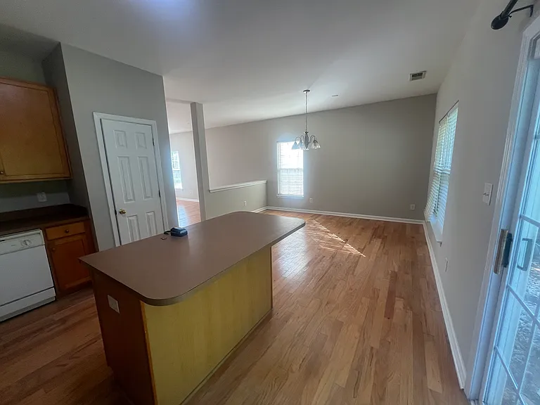 12421 Stratfield Place Cir — Photo 6