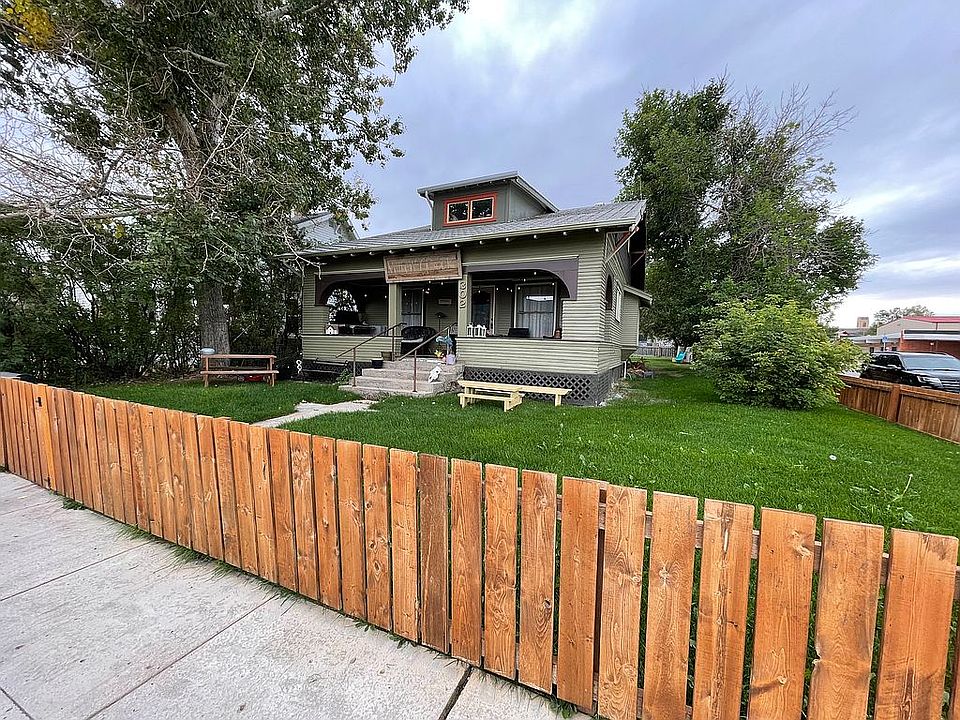 2nd image of 302 E Main St