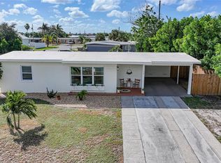 130 Palmetto Cir NE, Pt Charlotte, FL 33952