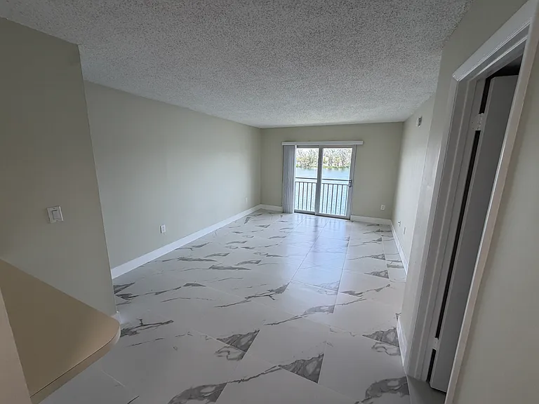 9917 W Okeechobee Rd #4513 — Photo 8