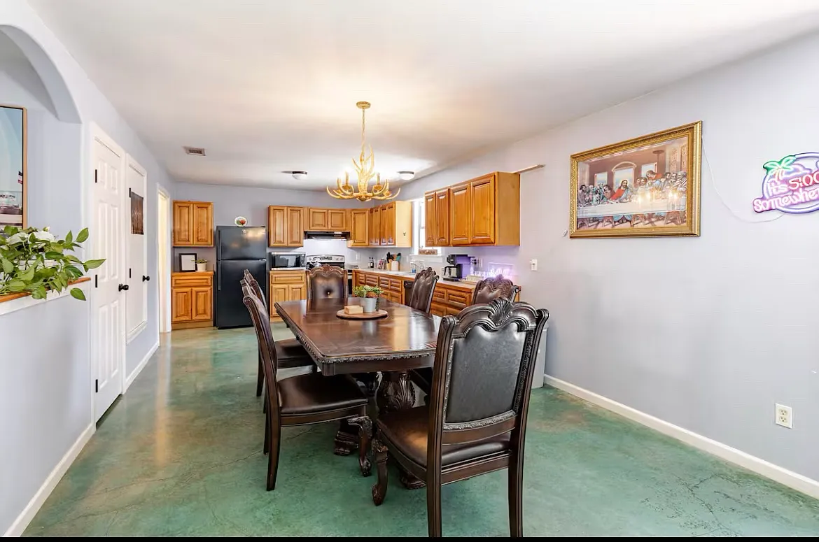 4 bed, 1624 sqft, $3,000 — Photo 4