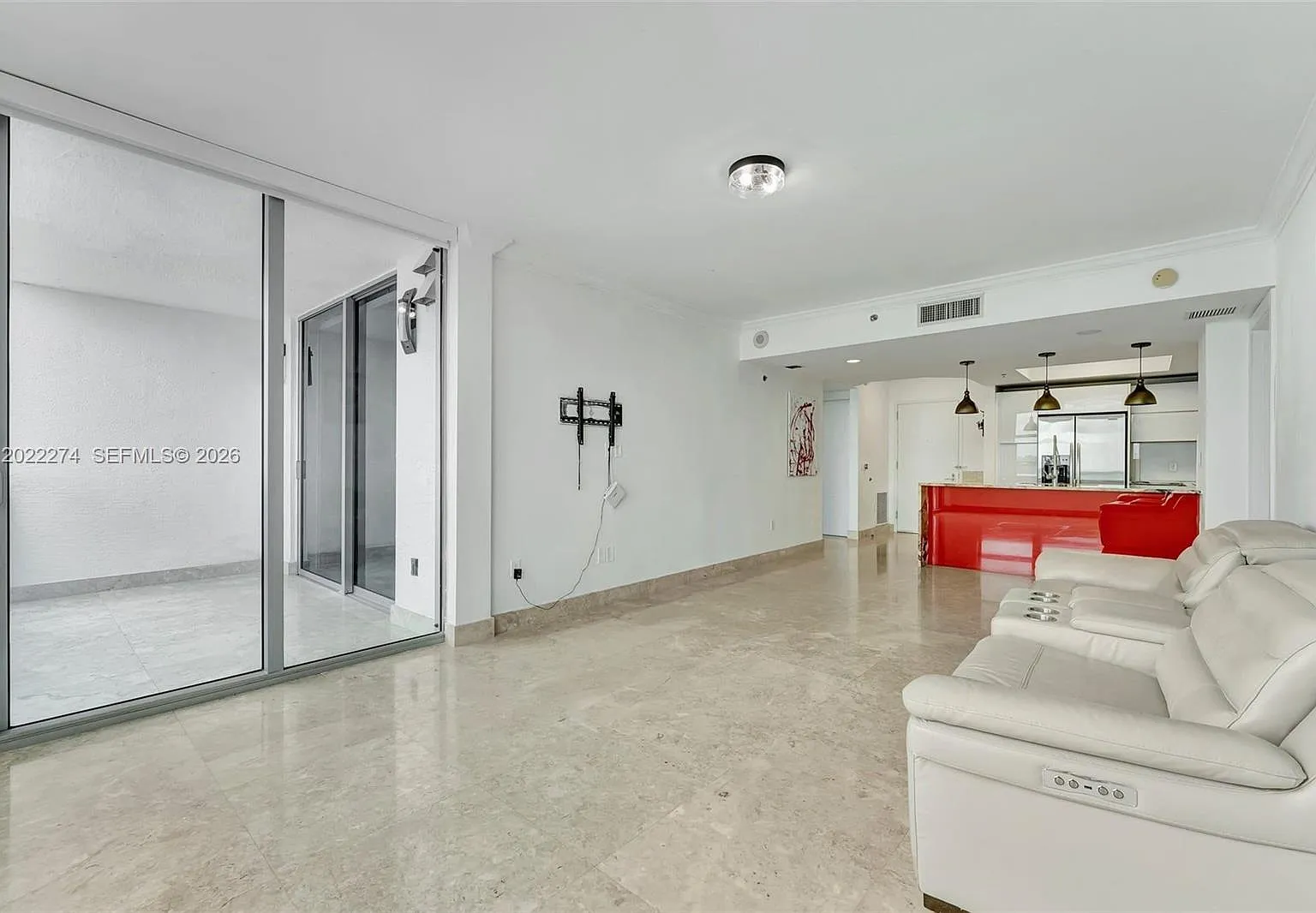 2 bed, 2.0 bath, 1165 sqft, $3,299 — Photo 2