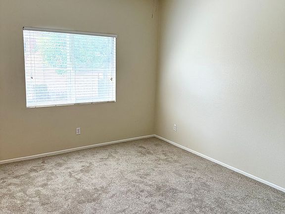 5th image of 26427 Arboretum Way Unit 2705