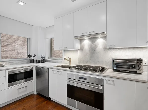 120 Central Park South image 7 of 14