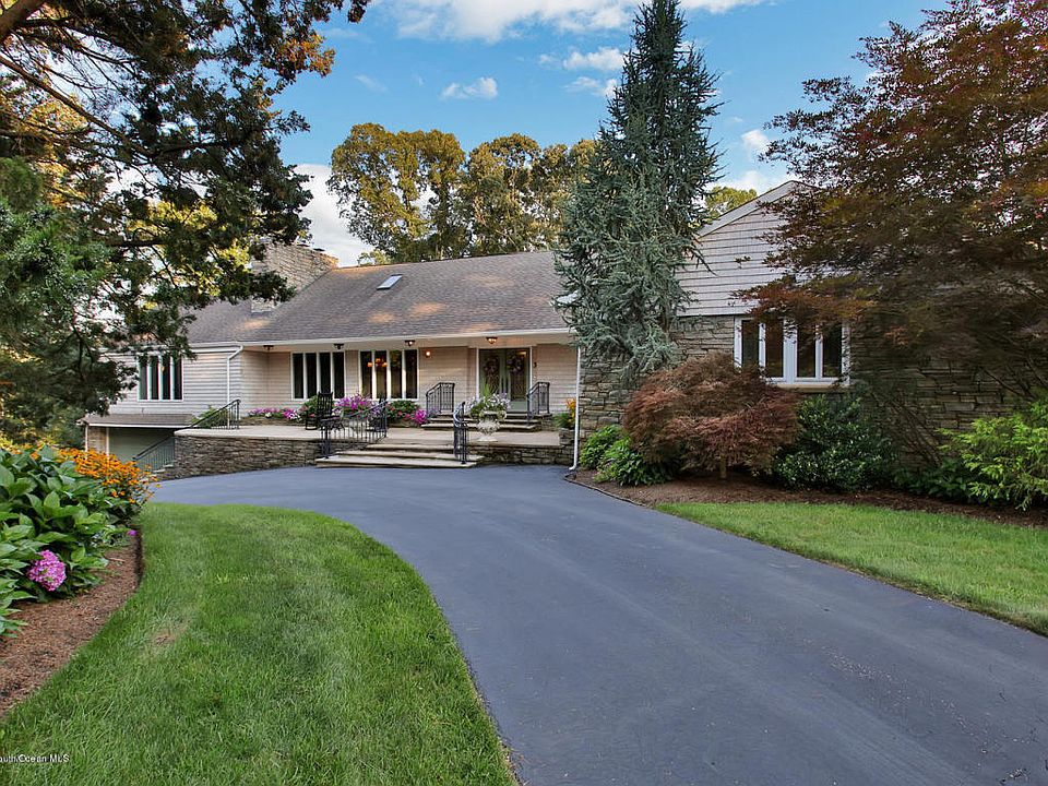 1st image of 3 Cedar Dr