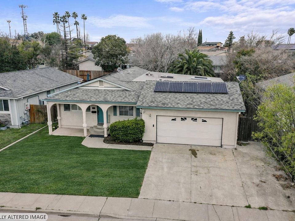 1st image of 210 Trinity Court