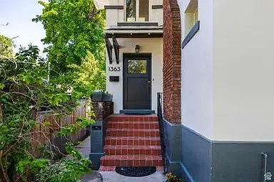 1363 E Butler Ave — Photo 3