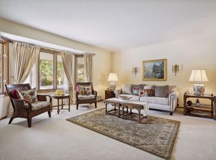 5600 Valley Ln, Edina, MN 55439