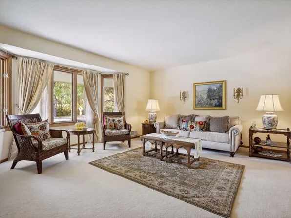 5600 Valley Ln, Edina, MN 55439