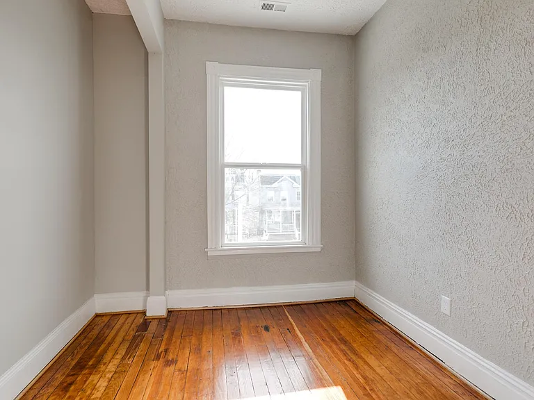 704 Chimborazo Blvd #2 — Photo 12