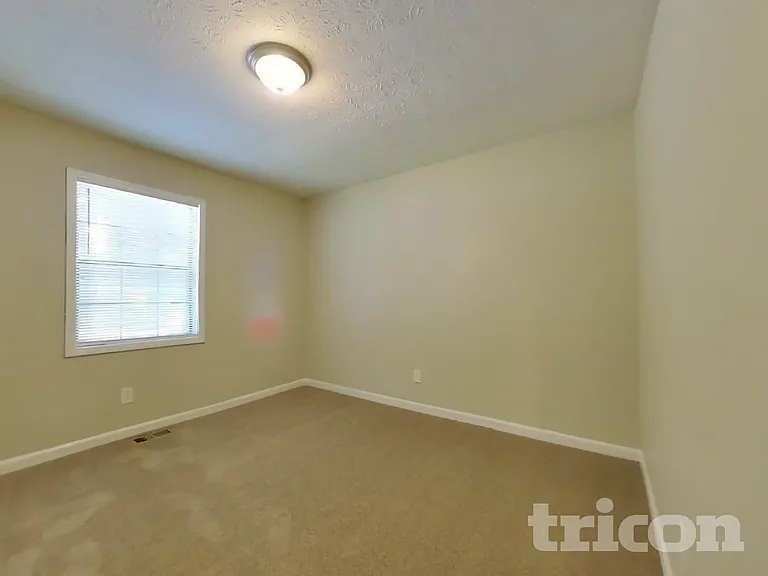 4211 Clearview Dr — Photo 14