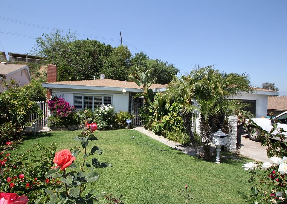 1st image of 1043 San Patricio Dr