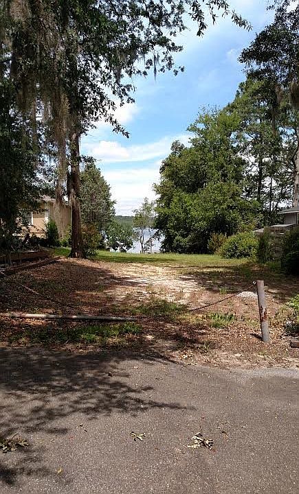 2nd image of 208 Mossland Dr