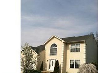 11 Whalen Ave, Sicklerville, NJ 08081