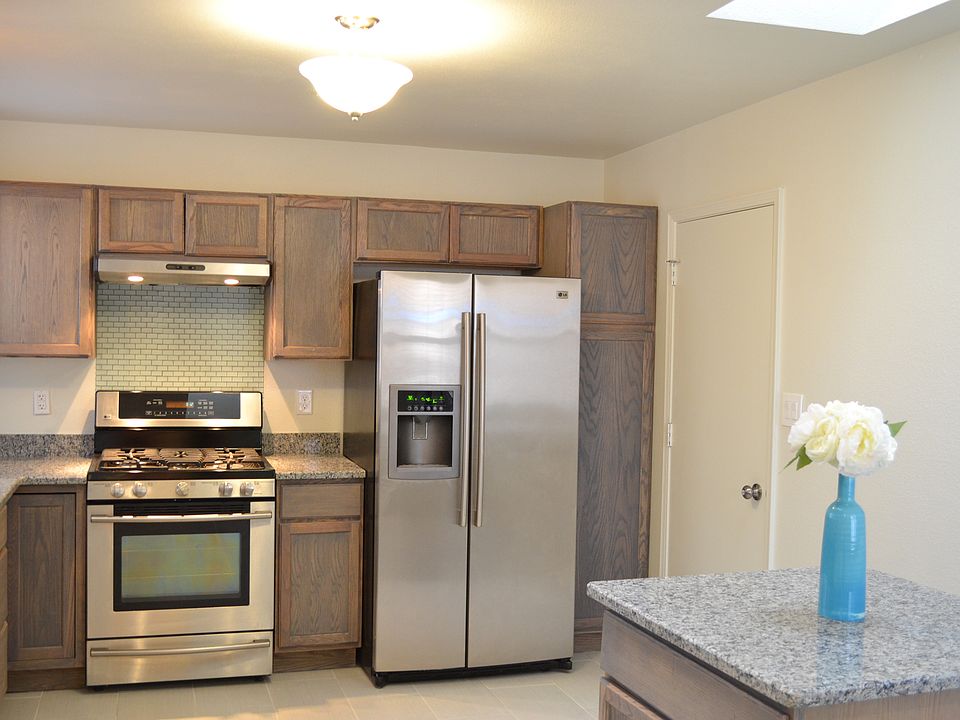 Stainless Steel Appliances!