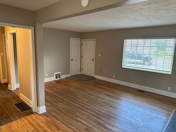 3rd image of 3396 S Lorraine Cir