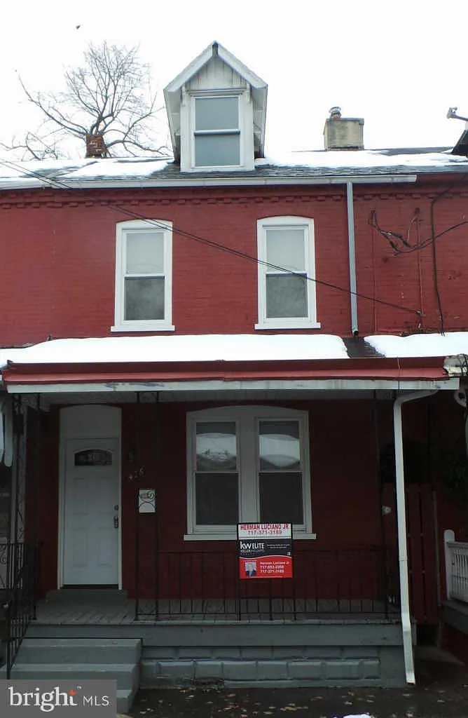 426 Green St photo 1