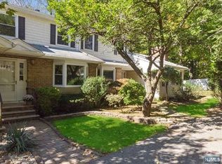 142 Bunker Hill Rd #B, Wayne, NJ 07470