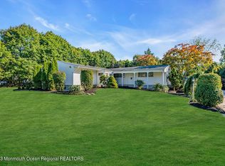 366-368 Beecroft Pl, Oakhurst, NJ 07755